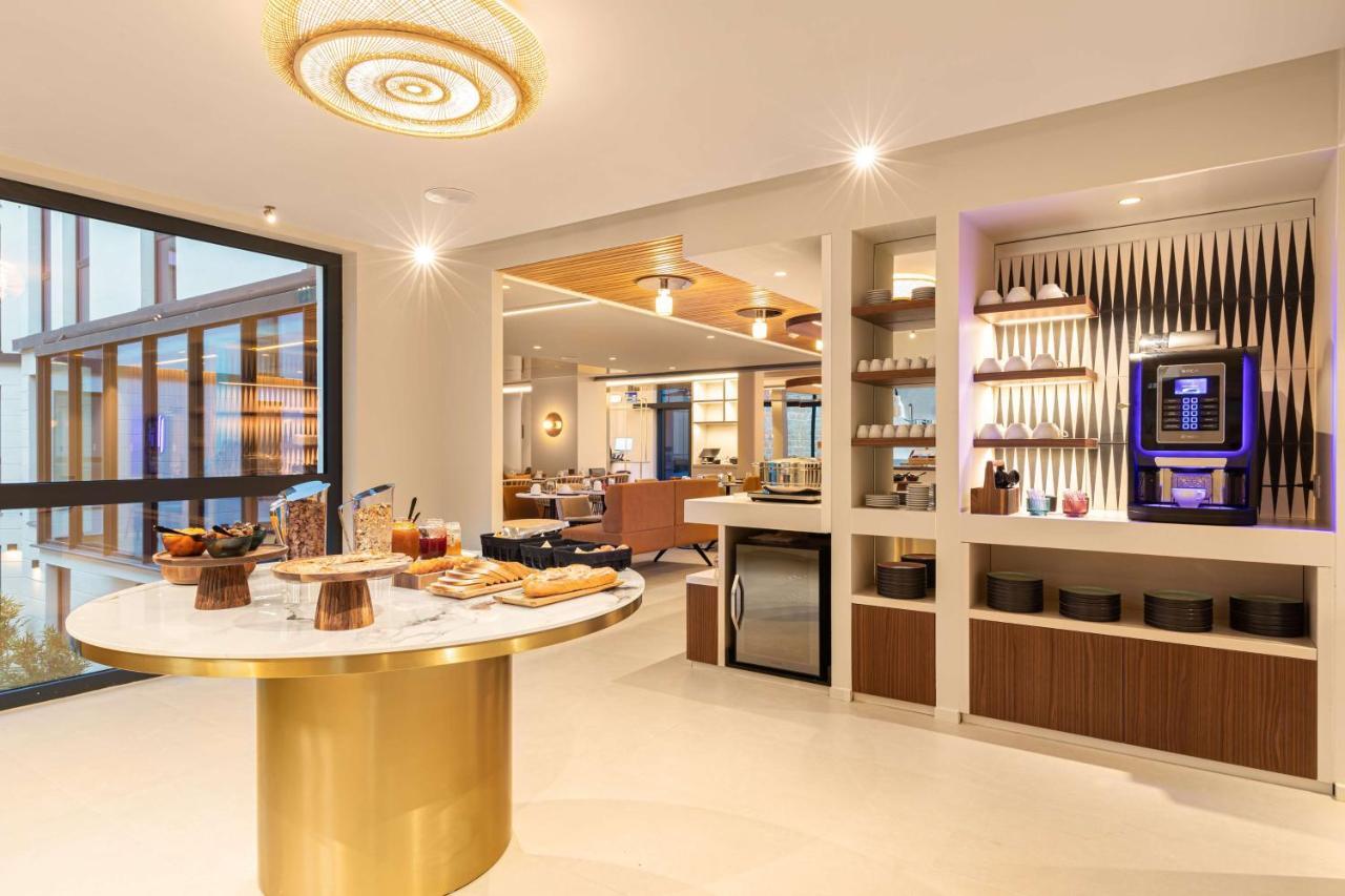 Hotel Yac Paris Clichy, A Member Of Radisson Individuals Eksteriør billede