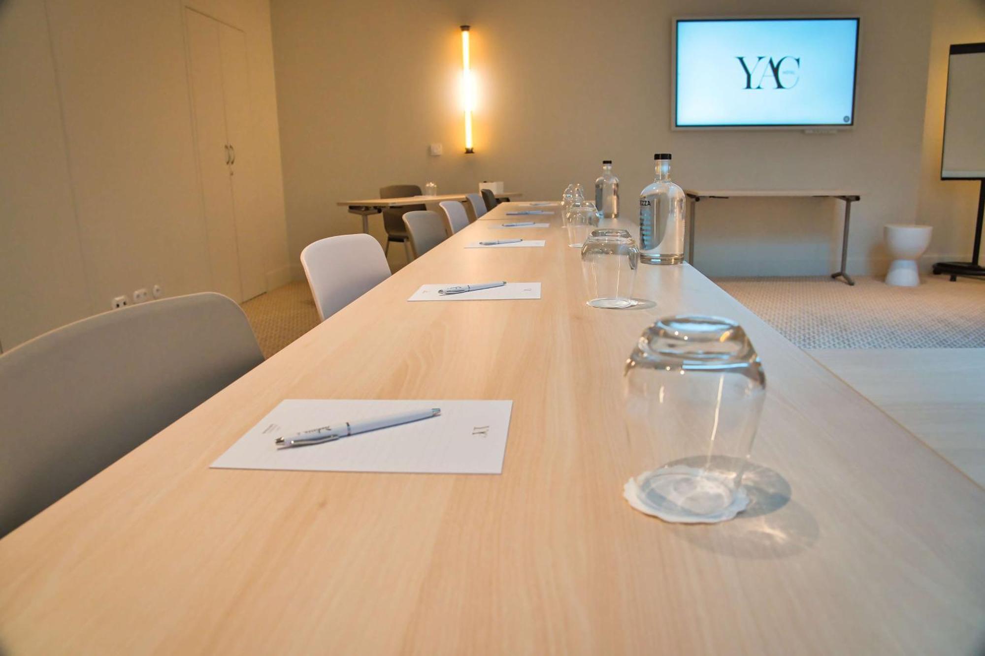 Hotel Yac Paris Clichy, A Member Of Radisson Individuals Eksteriør billede