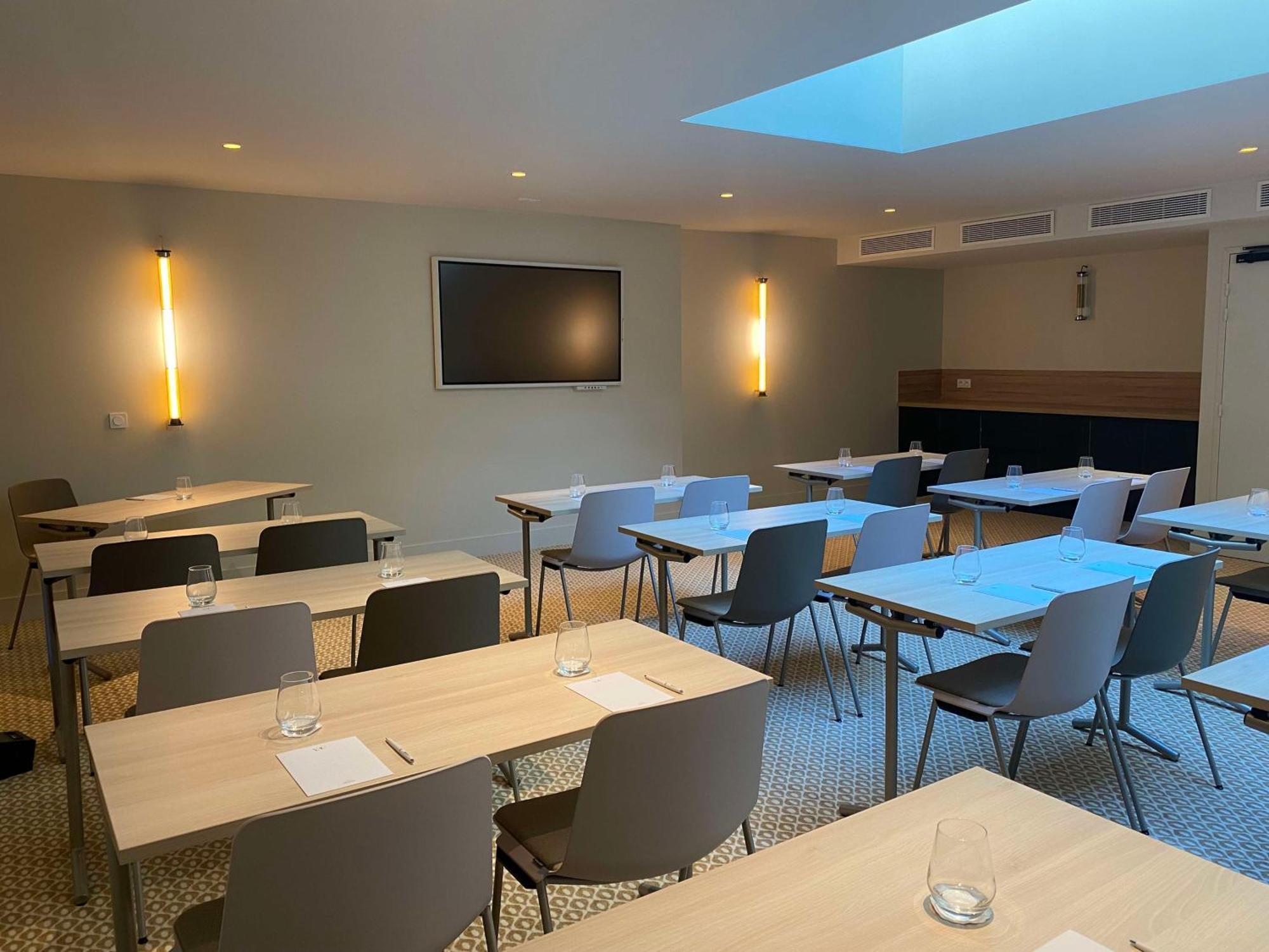 Hotel Yac Paris Clichy, A Member Of Radisson Individuals Eksteriør billede